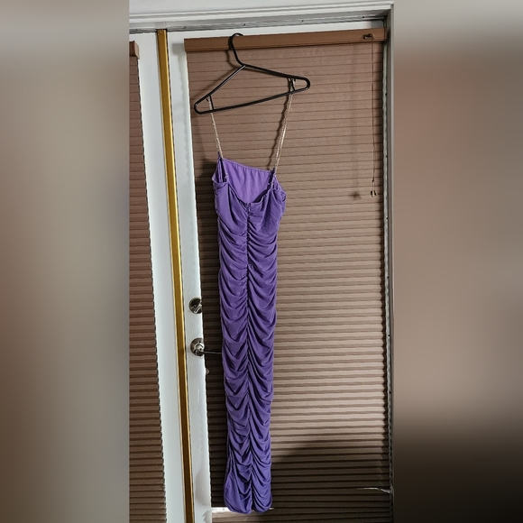 FashionNova Women's Tight Fitting Ruffled Maxi.SizeL Purple in Color Gentle Used - Picture 2 of 6